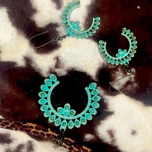 Wooden squash blossom set